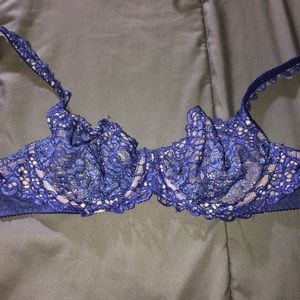 Victoria’s Secret Lace Underwire Bra